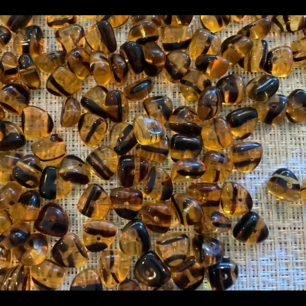 50 vintage 90’s tortoise glass beads/Czech